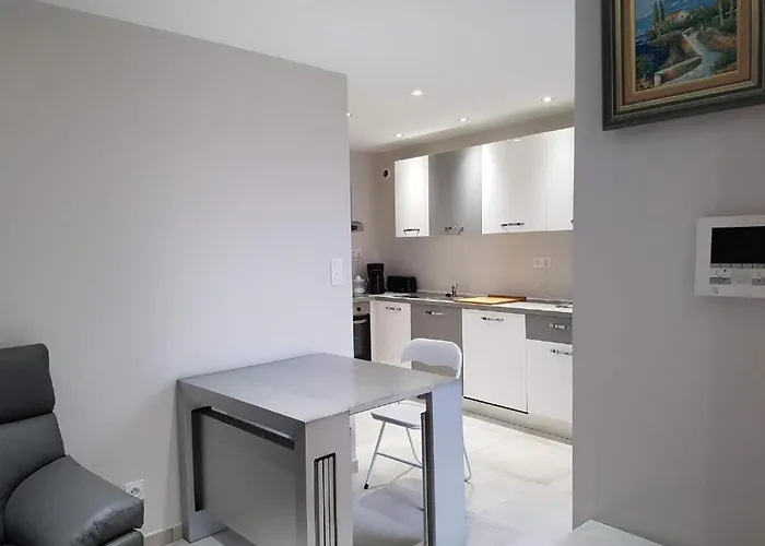 Apartment Cap Negre
